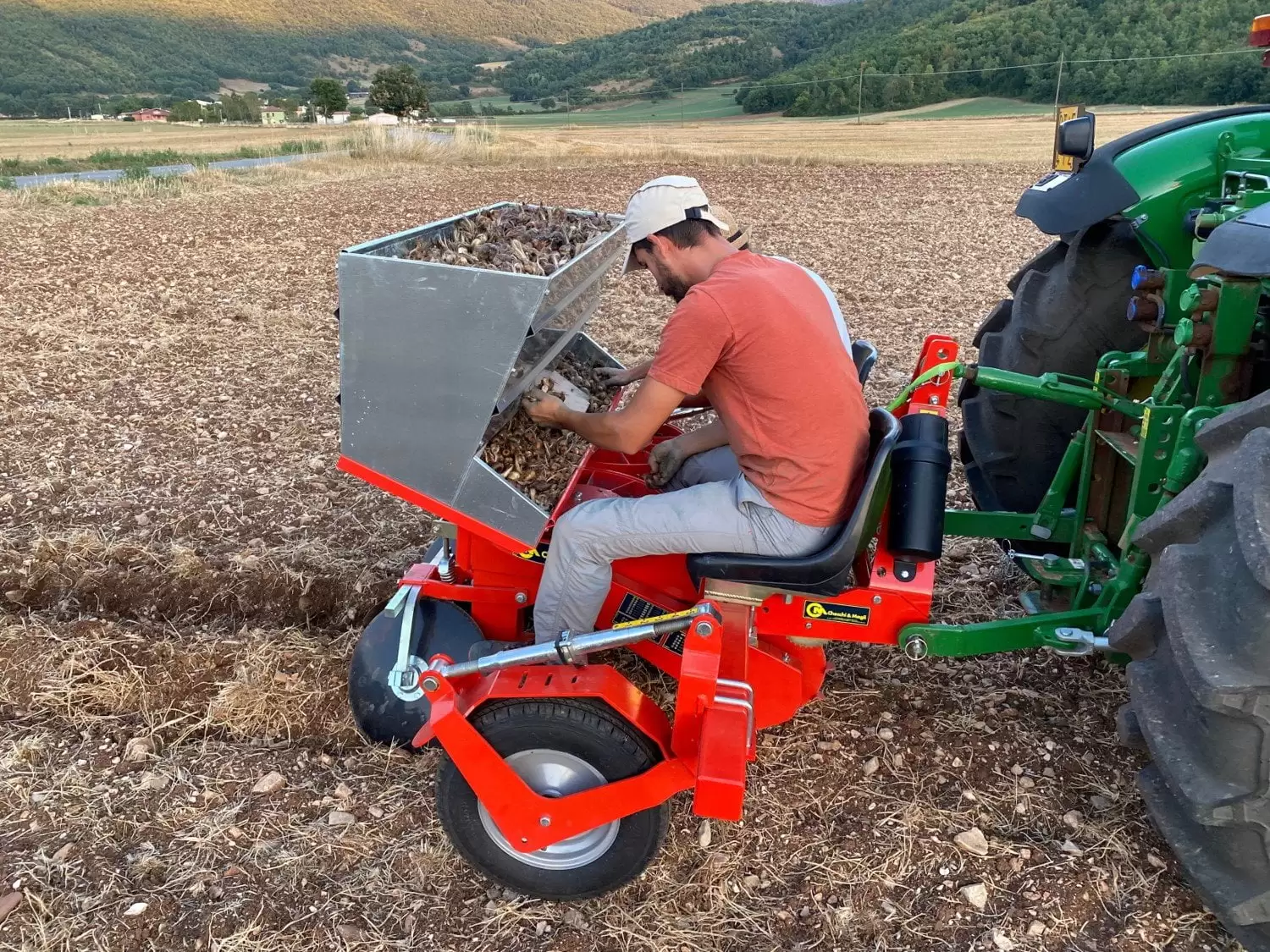 Trapiantatrice per ZAFFERANO - F300L-2-SAFFRON-PLANTER-1